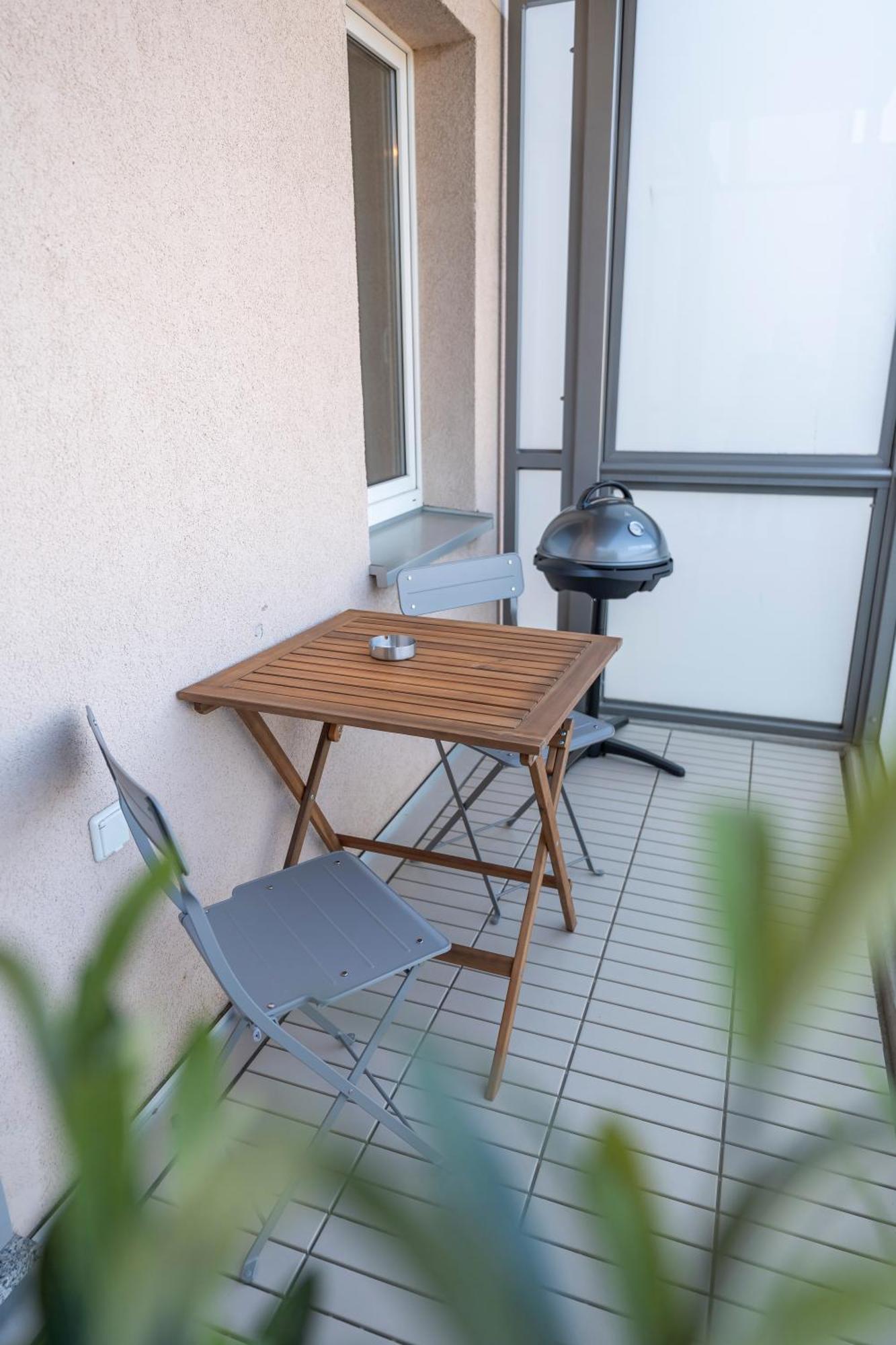 Rr - Central Apartment 80Qm - Balcony - Washer Магдебург Екстериор снимка